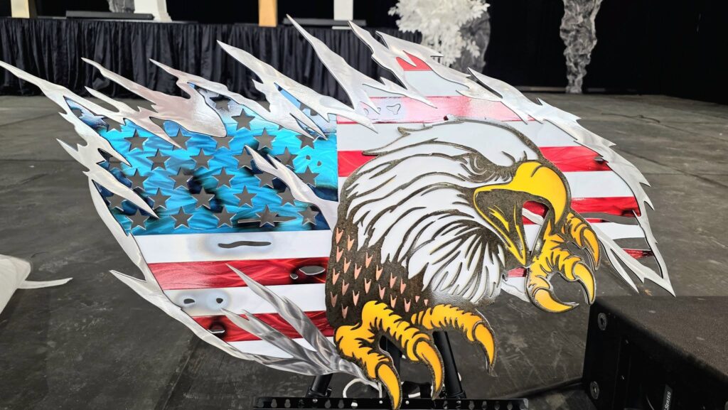 Painted patriotic eagle metal artwork